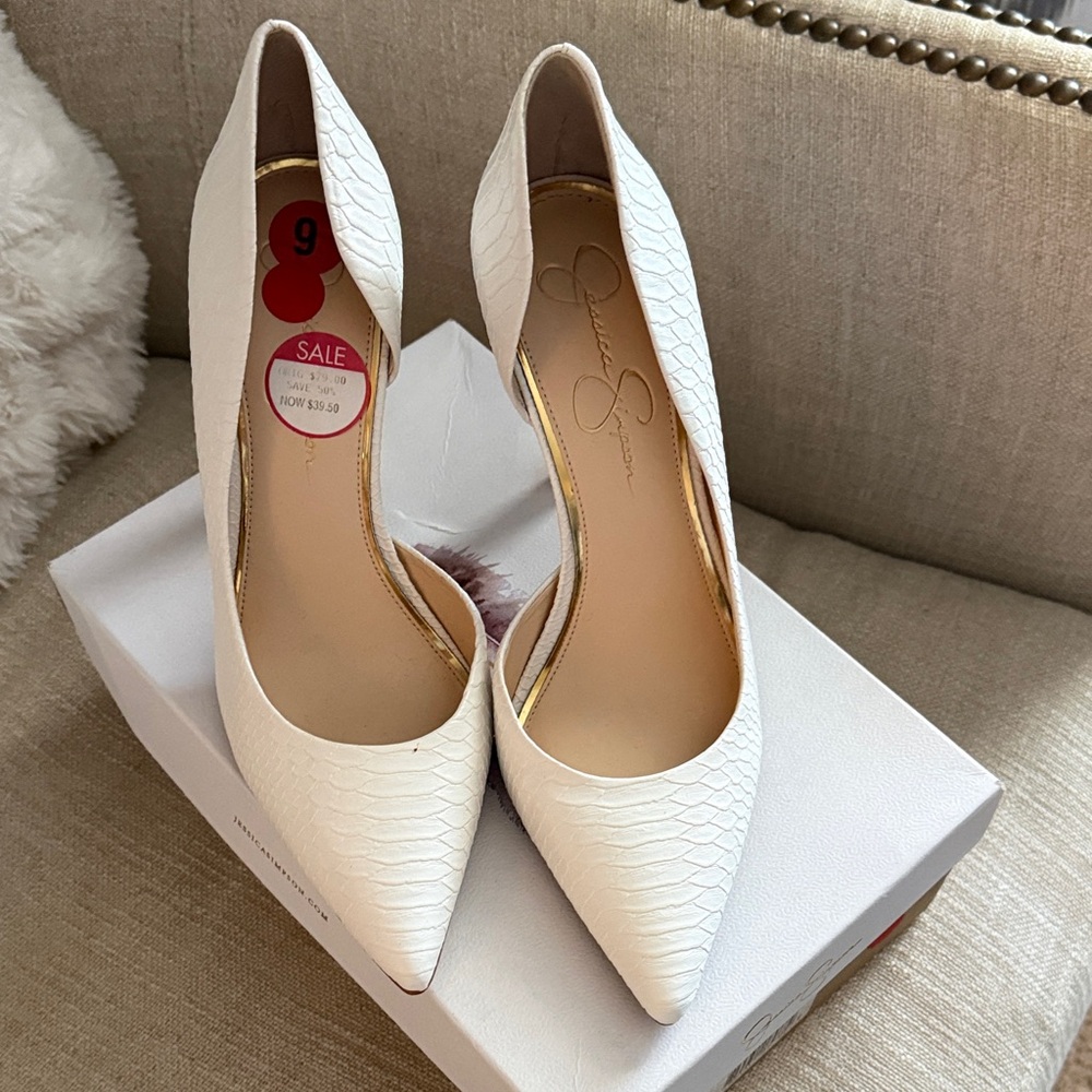 Jessica Simpson White Textured Heels